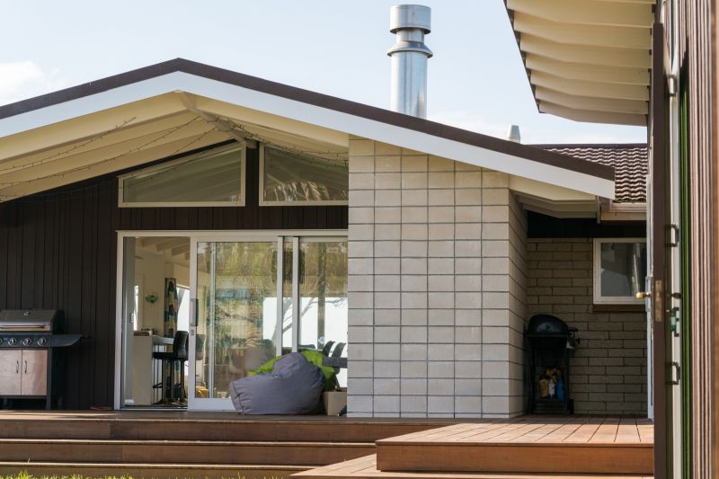 Modern Enclosure with Sliding Doors